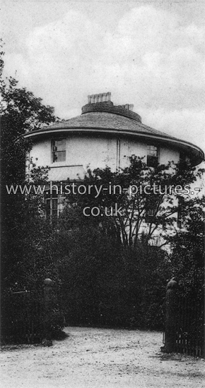 The Round House, Broxhill Road, Havering-Atte-Bower, Essex. c.1908.